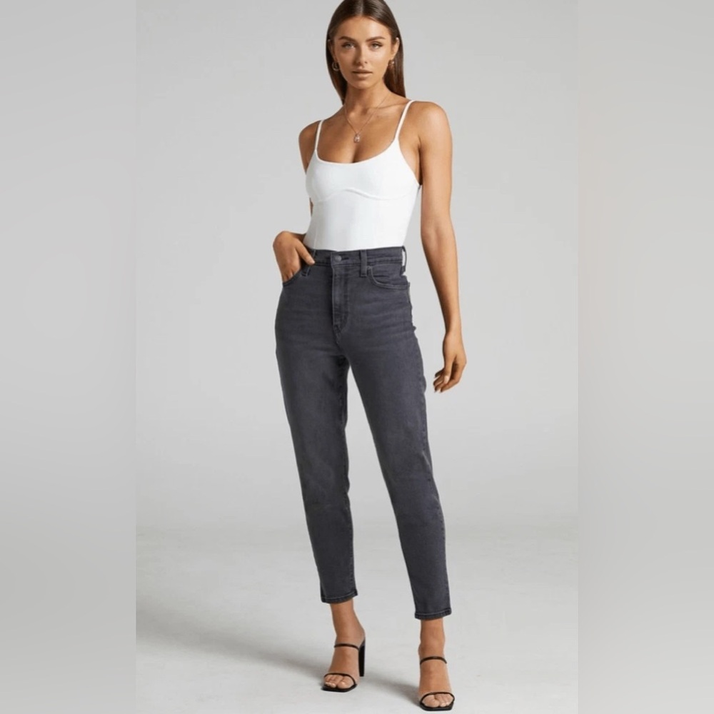 Levi's high waist mom jeans